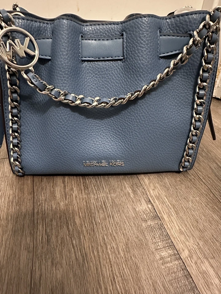 Bolsa de mão Michael Kors Mina pequena tiracolo carteiro azul flor de milho - Imagem 4 de 4
