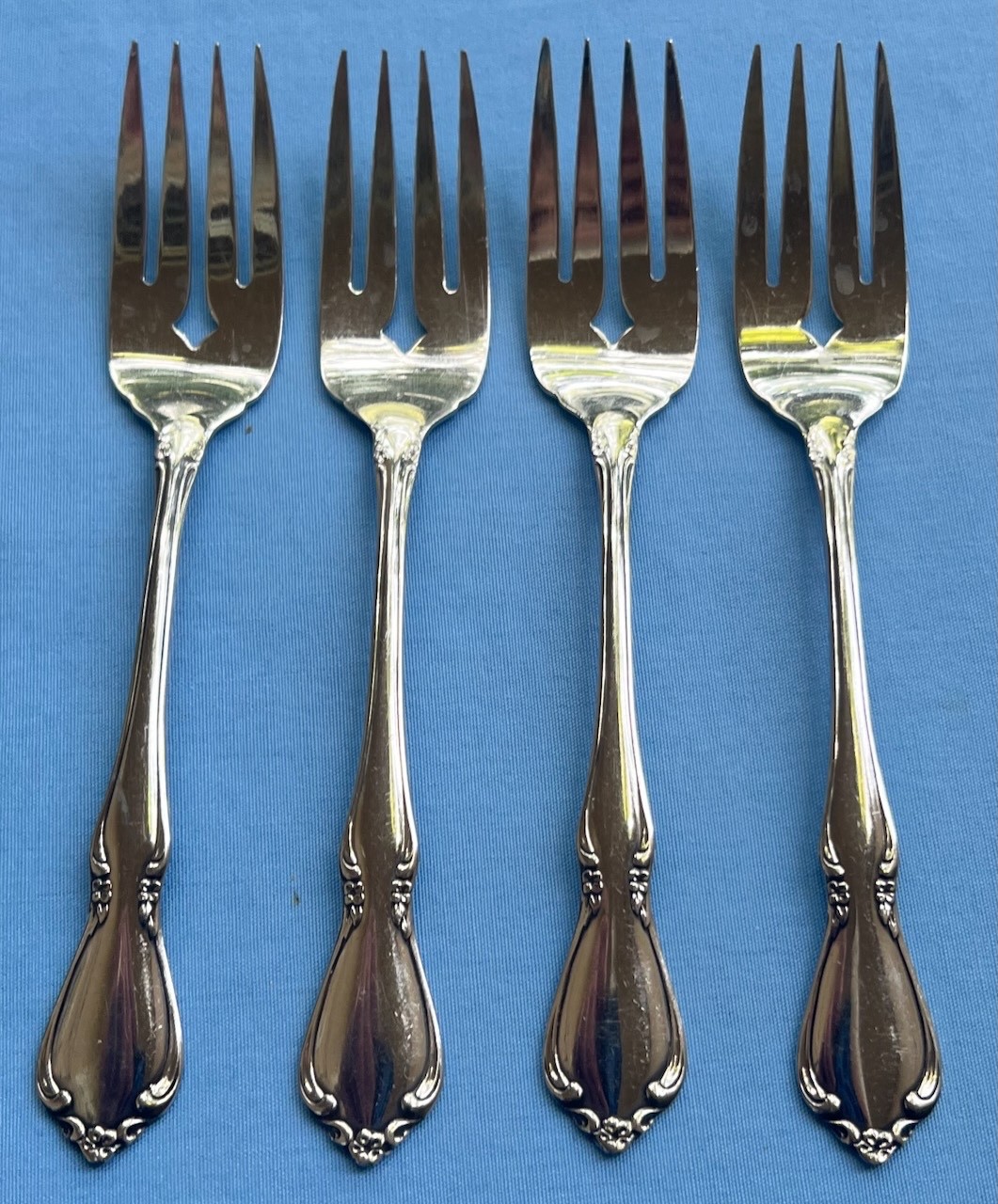 Set of FOUR Oneida Chateau Stainless Steel Flatware Salad Fo