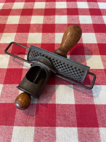 Antique Nutmed Grater "The Edgar" (ca 1890's)