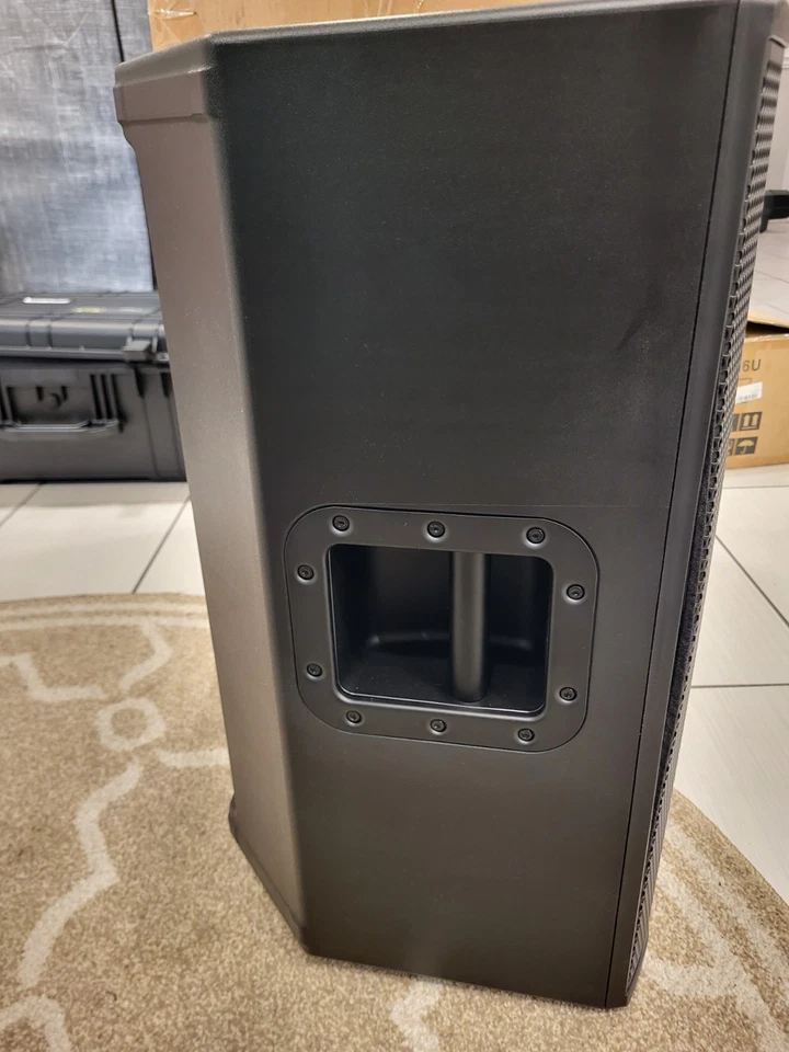 EAW LA121 12" Speaker, 1500 Watts Brand new - Image 4 of 4