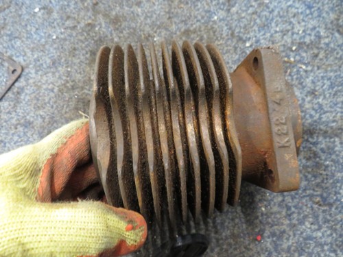 unkown 350cc cylinder barrel has k22 46 stamped on dont know what its off - Picture 2 of 8