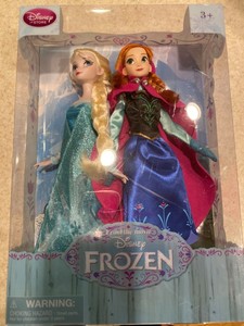 frozen doll set disney store