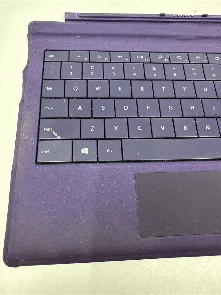 Cubierta de teclado Microsoft modelo 1644 para Surface Pro 3 - teclado púrpura R470 Foto 3 de 4