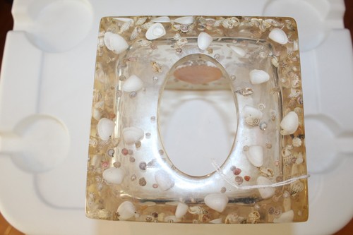 VTG Sea shell Vomit Kleenex Tissue Box Cover Holder Clear Lucite Acrylic Beach - Picture 7 of 9