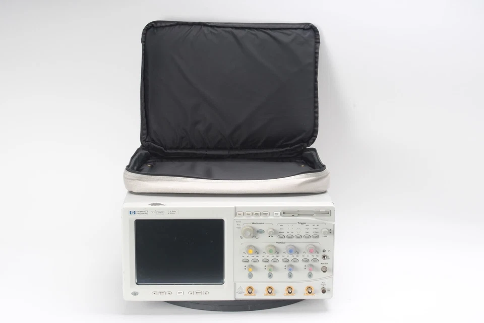 Agilent Infiniium 54845A 1.5GHz 8GSa/s Oscilloscope - AS IS For Parts - Image 3 of 4