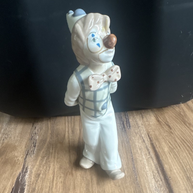 SAS DE Hand Painted Porcelain Clown Figurine Polka Dot Glossy France 9834