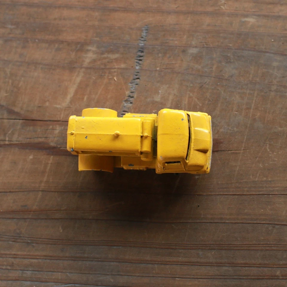 Camion compressore vintage Matchbox Lesney n.28 Thames Trader senza scatola - Immagine 2 di 4