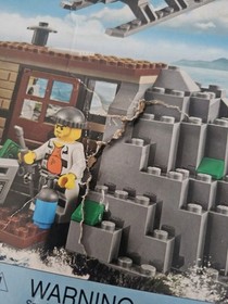 New NIB Lego City Crooks Island 60131 Sealed Retired