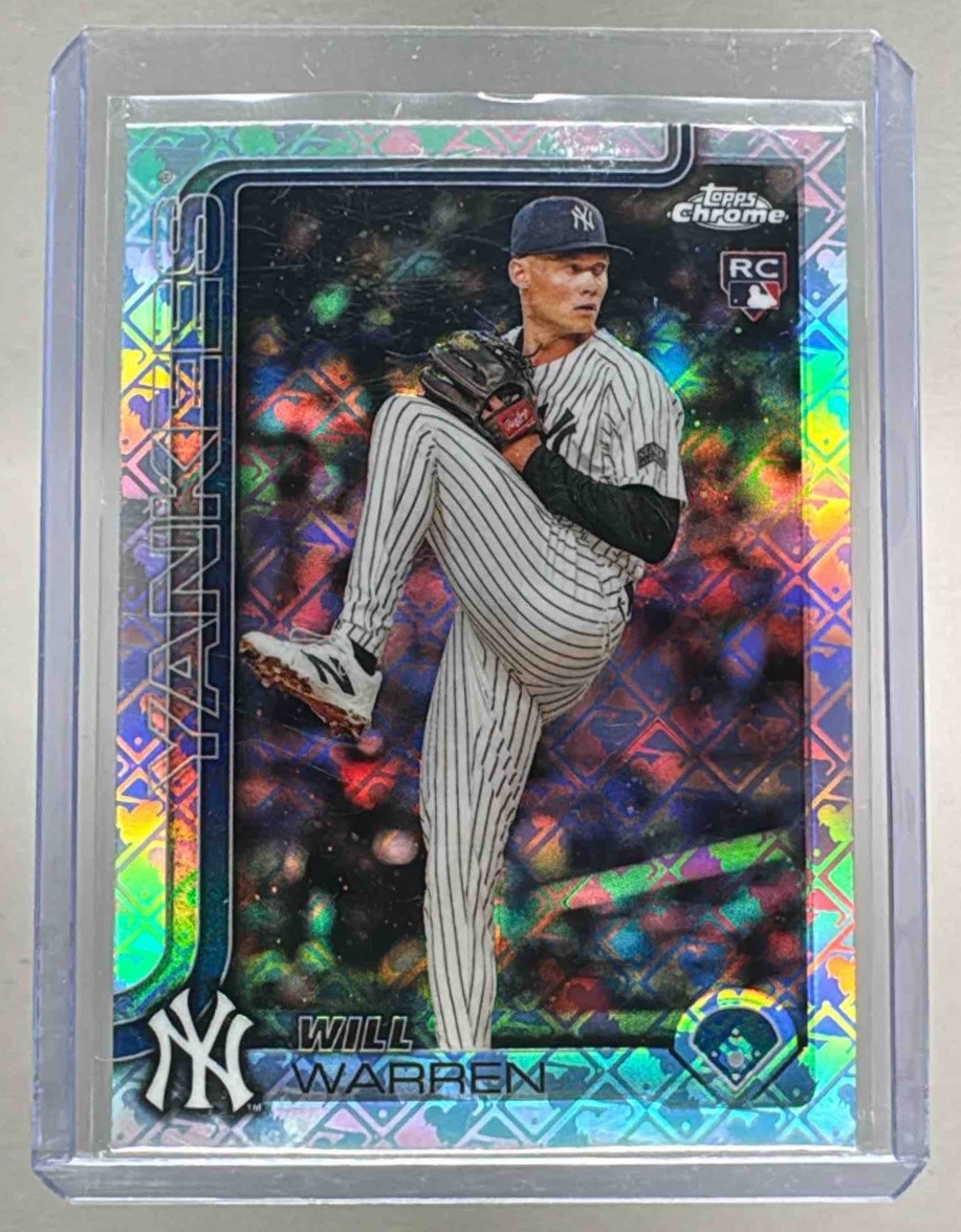 Will Warren 2025 Topps Chrome LogoFractor #81 Rookie RC (B)