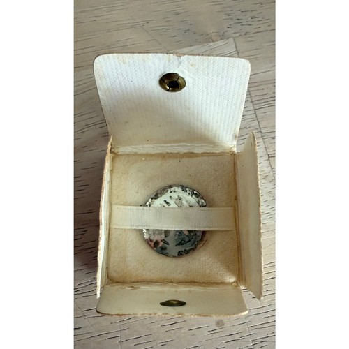 VINTAGE COIN HOLDER ?? COMES WITH WHAT WAS IN THERE. SMALL WITH SNAP CLOSURE