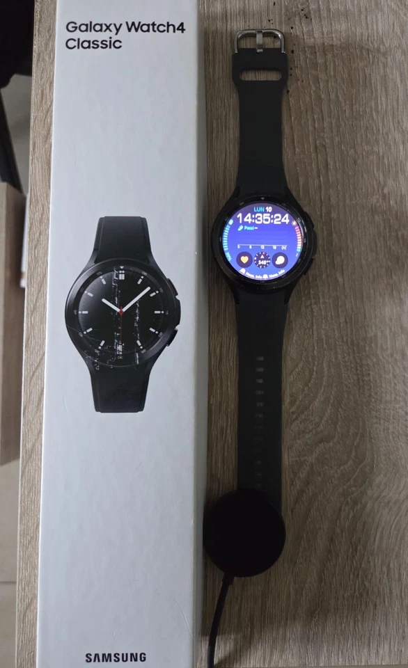 Samsung Galaxy Watch4 Classic, foto 2 di 5