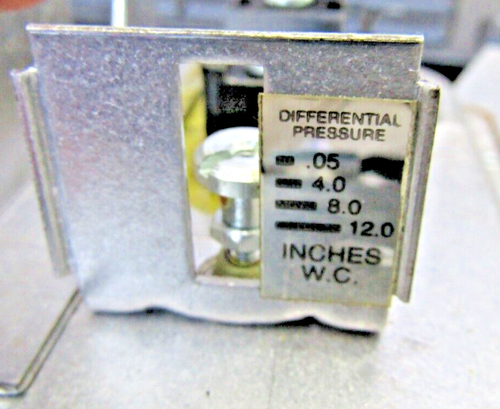 🔥 NUEVO INTERRUPTOR DE PRESIÓN ELÉCTRICO COLUMBUS RH3A 1/2 PSI SPDT .05-12.0” W.C. - Imagen 2 de 7