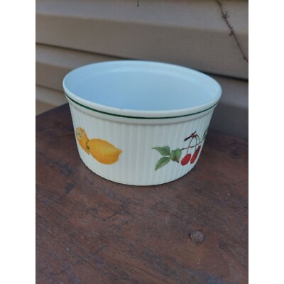 Royal Worcester Evesham Vale 7'' Souffle