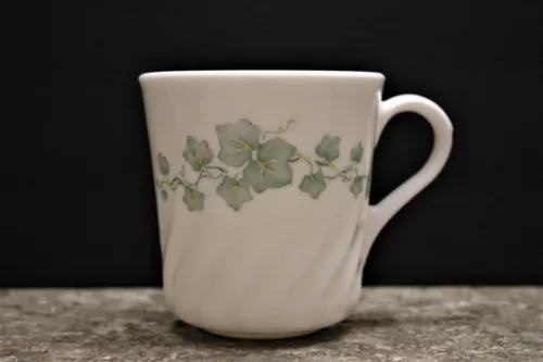 Vintage Corning Ware Corelle Coffee Tea  Mug  Callaway Ivy Swirl  DUTCH