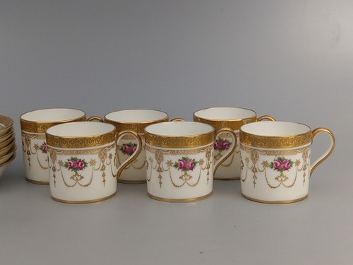 Brown Westhead Cauldon Rose Garlands Gilt Border Porcelain Coffee Set in Case - Picture 15 of 17