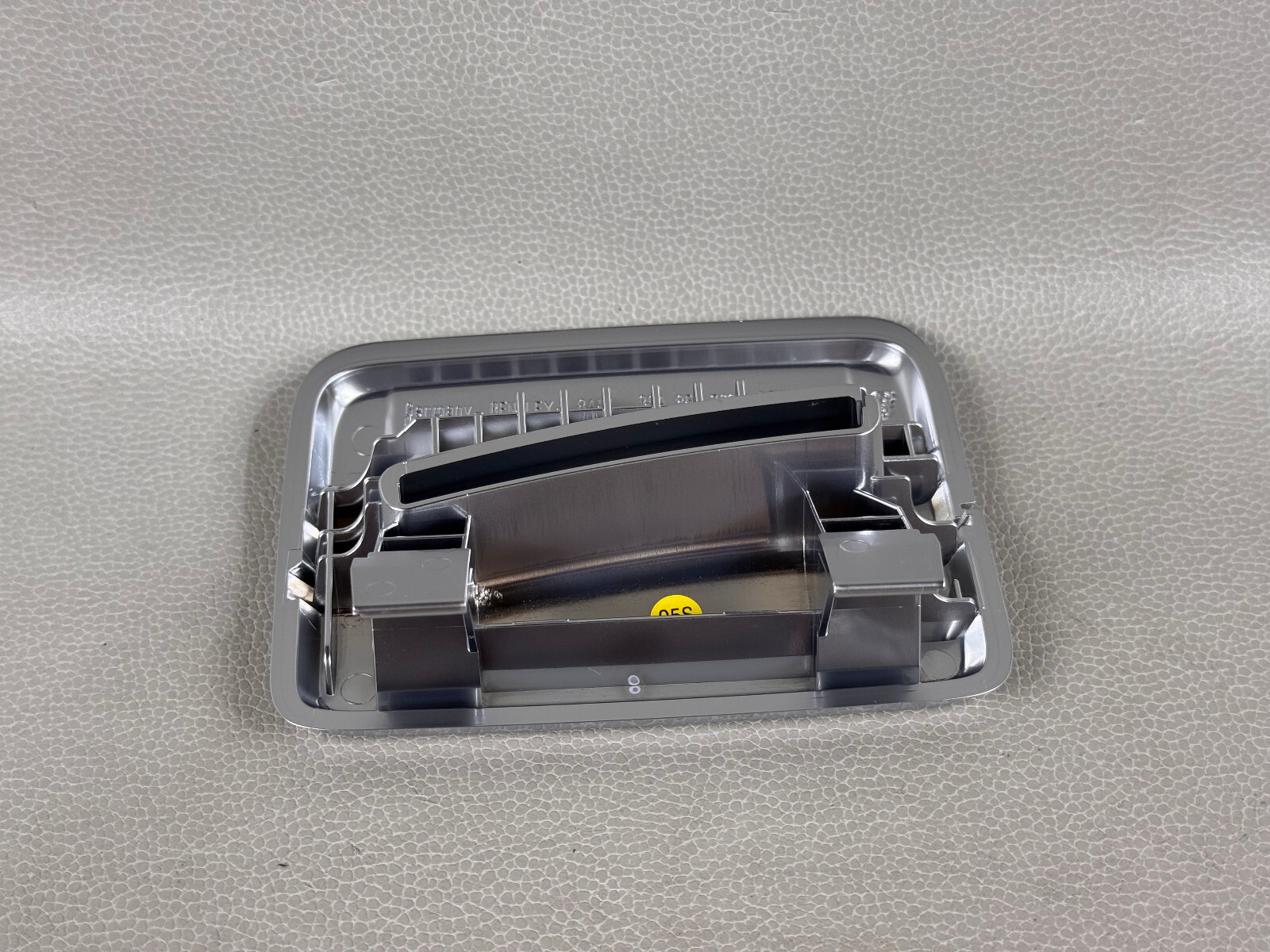 NEW! 2007+ BENTLEY CONTINENTAL FLYING SPUR SEAT BELT GUIDE X8 OEM 36A857763C