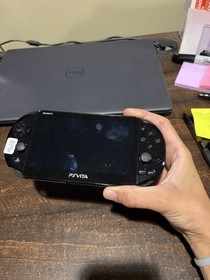 Japanese Black PlayStation Vita PSVITA 2000 System W/Charger Tested/Works B28
