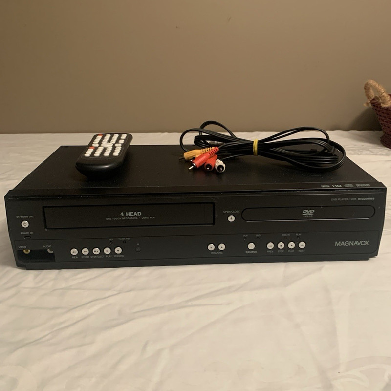 Magnavox DV220MW9 VCR/DVD Combo