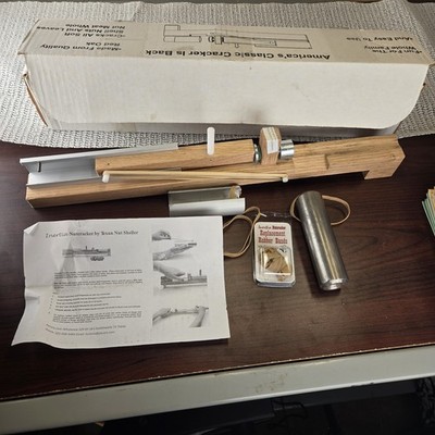 Vintage TEXAS NATIVE INERTIA NUTCRACKER MODEL #7141 ORIGINAL BOX & Instructions