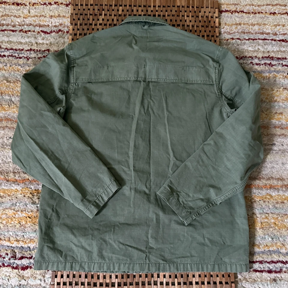 J. Camisa de trabalho CREW Wallace & Barnes lona botão para baixo verde masculina tamanho XL - Imagem 2 de 3