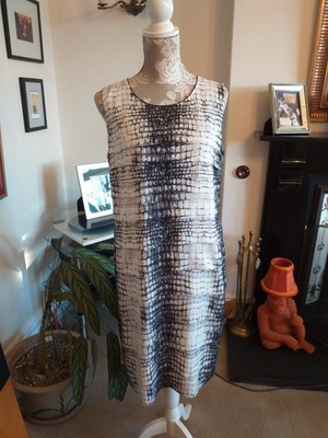 Beautiful Gerry Weber sleeveless layered Dress Size 14