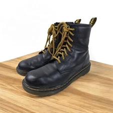 Dr Doc Martens 1460 Pascal Black Smooth Leather AirWair Combat Boots Women US 6