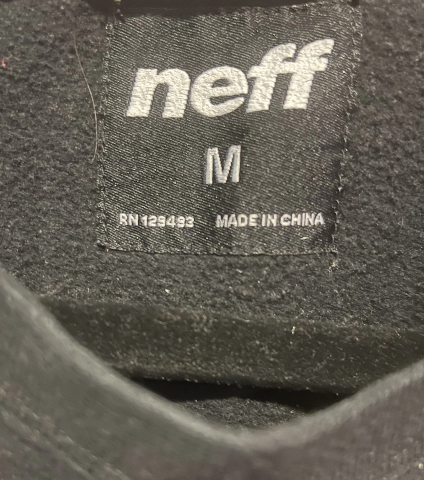 Neff Snowboarding LS Cotton Graphic Skull Wings Coat of Arms Logo Medium AOP - Image 3 of 3