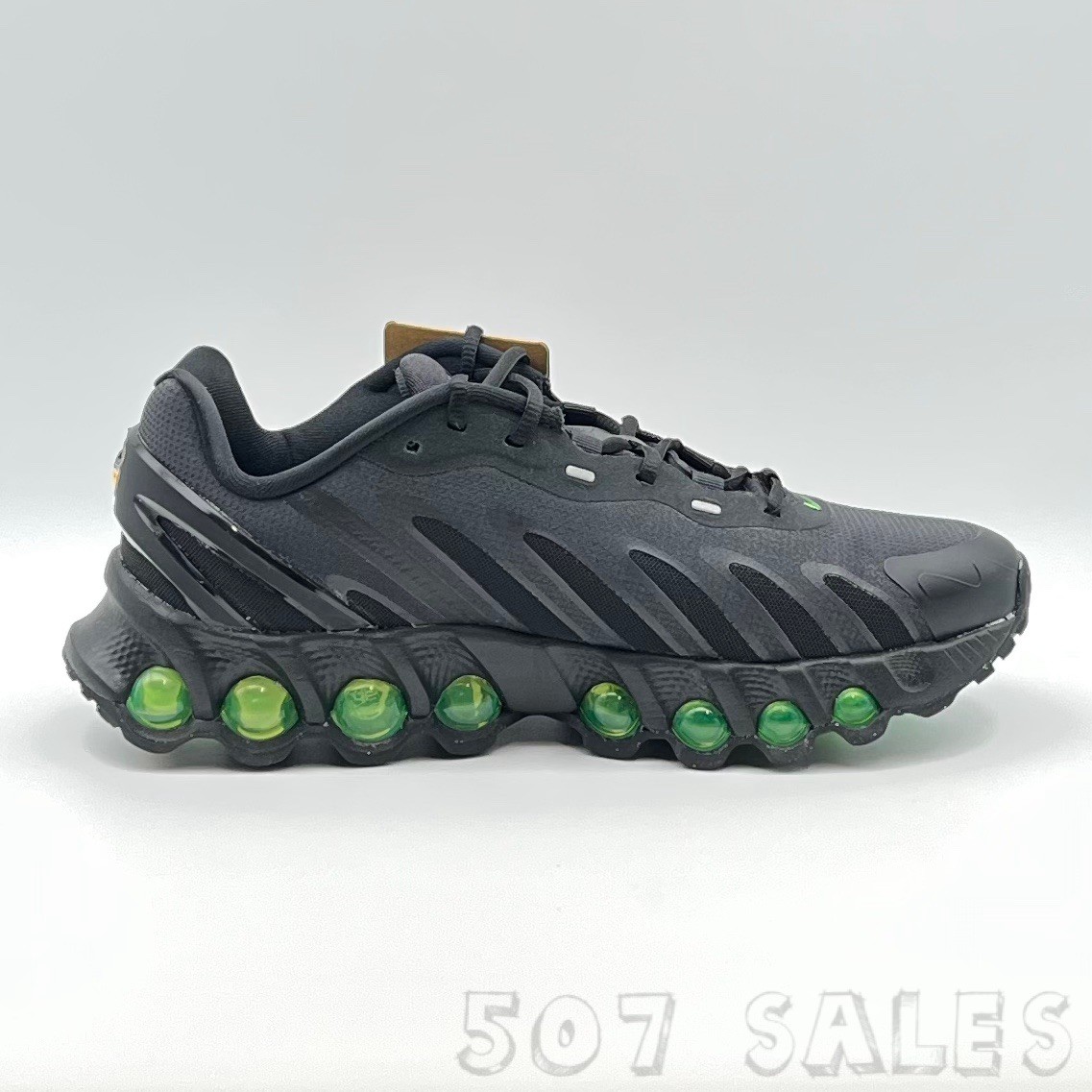 Nike Air Max DN8 (GS) Black / Green Strike HF3710-006 - Size 7Y | eBay