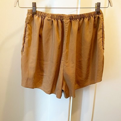 Weekday Nicole Pleat Shorts Size 36 US 6 Polyester Elastic Waistband Casual