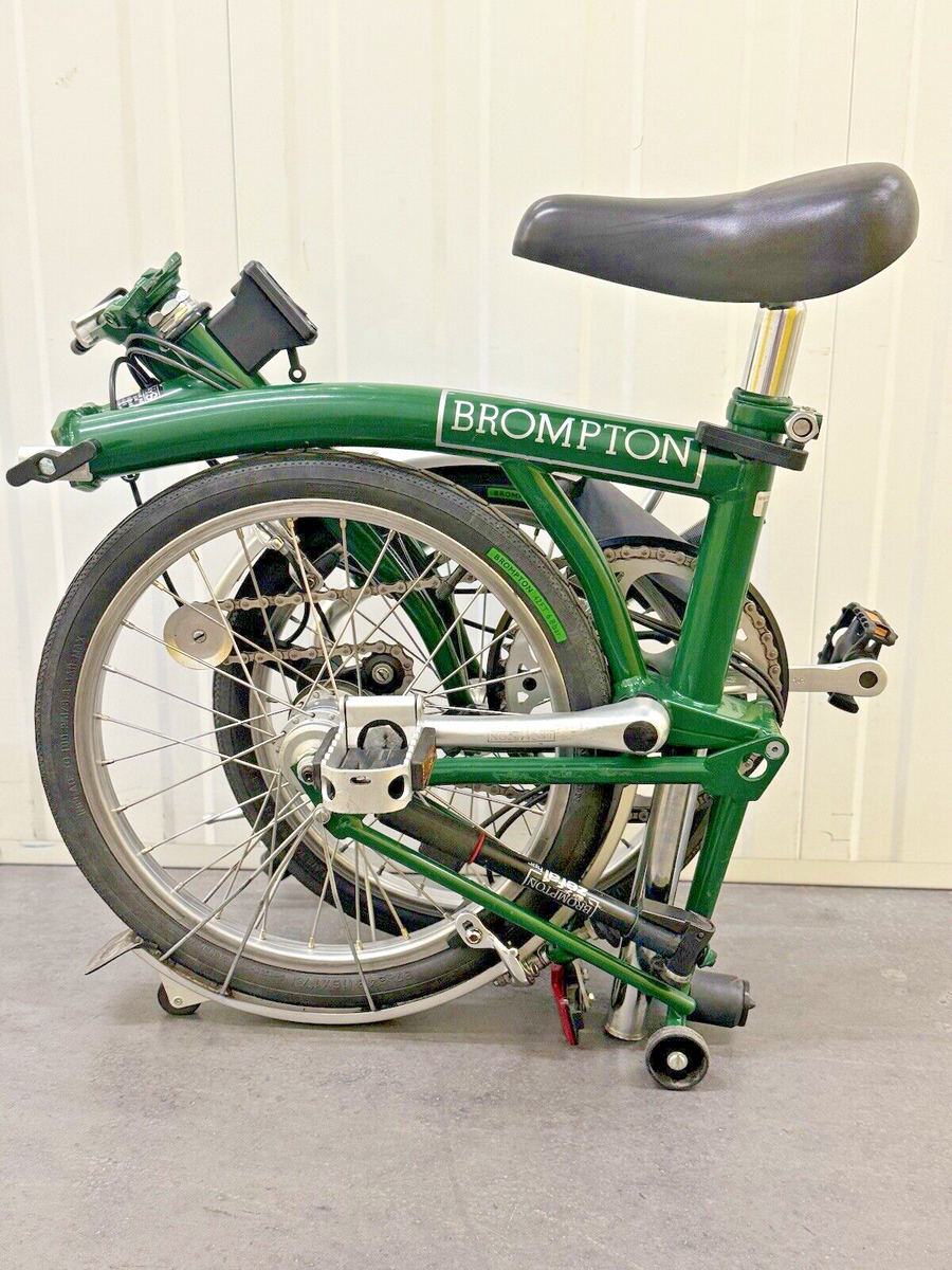 Brompton 3 Speed - Racing Green - 1 Year Warranty Brompton 3 Speed - Racing Green - 1 Year Warranty