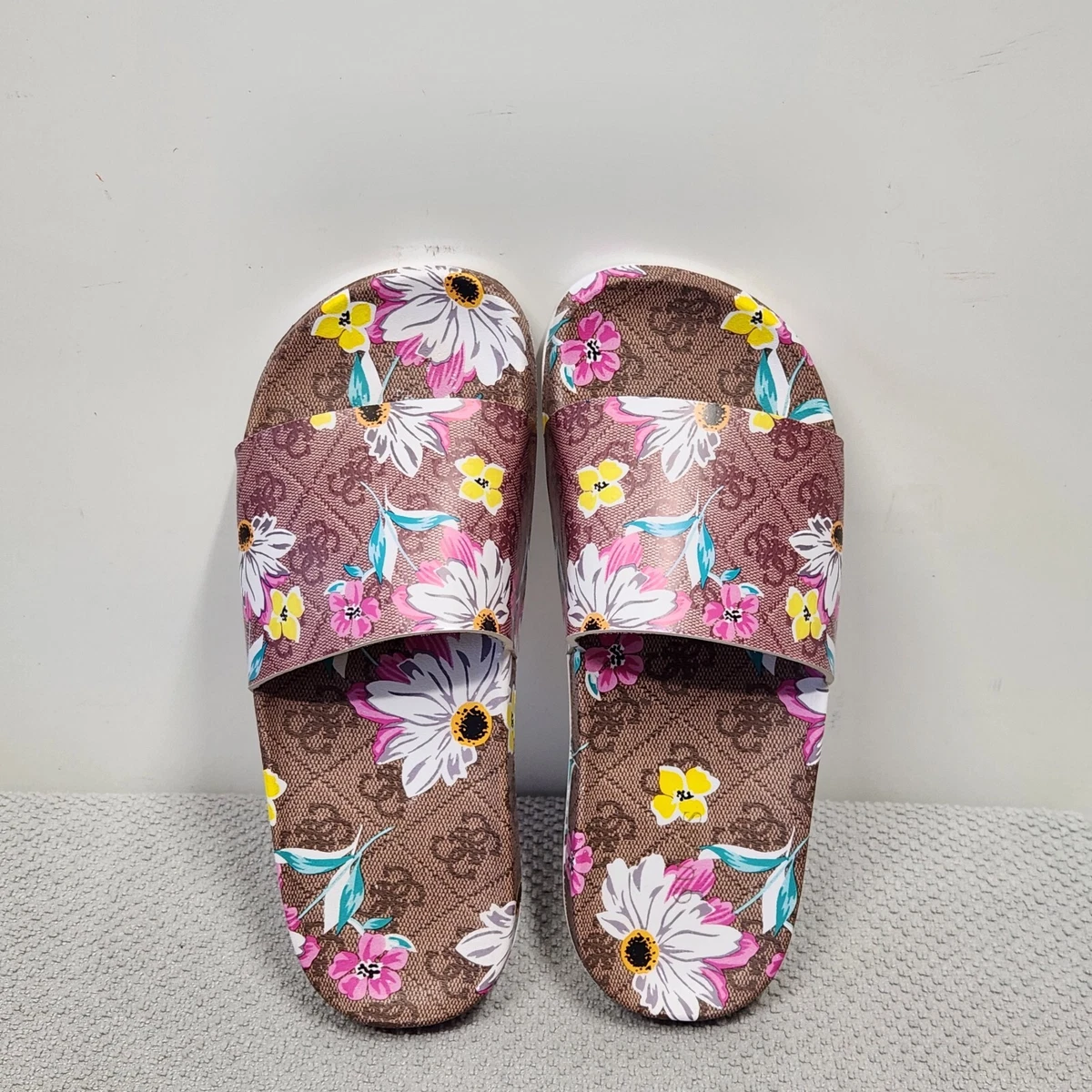 Guess kids best sale sandals