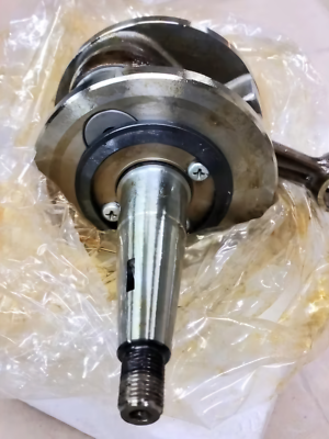 🔥 ORIGINAL 🔥 NOS Crankshaft 13031-1327 Kawasaki KR150 KRZ Victor