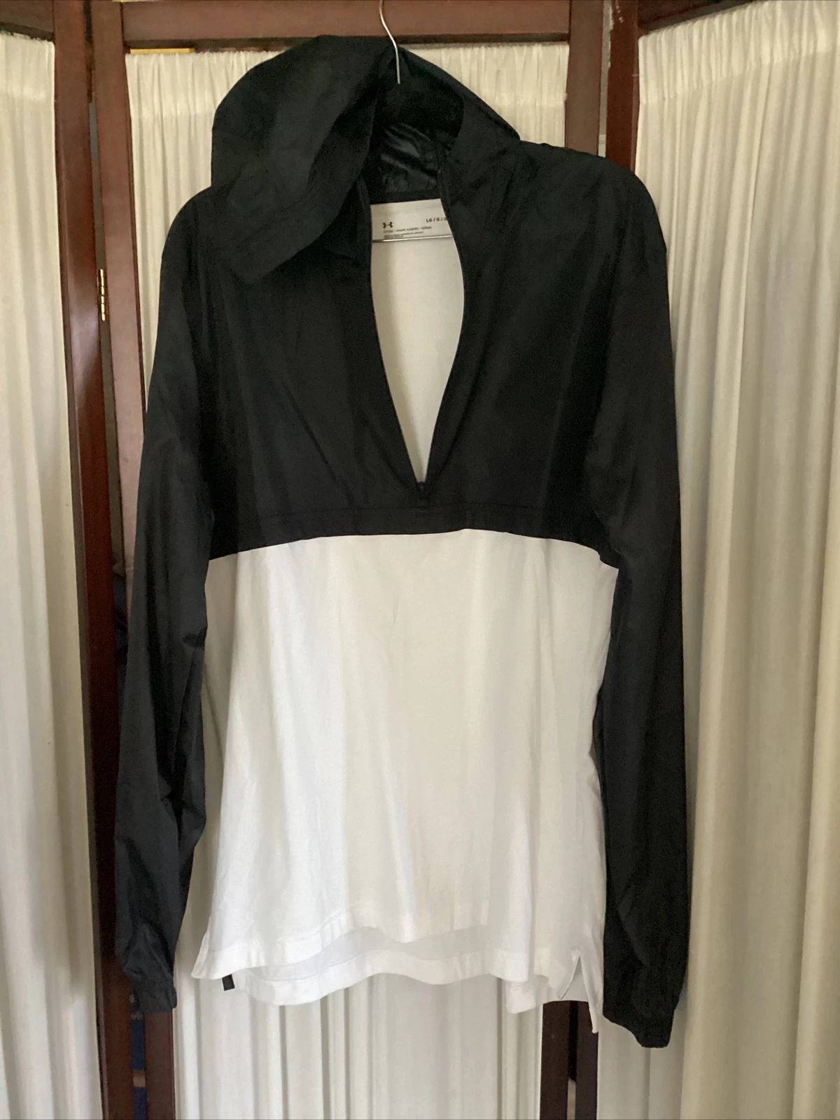 Under Armour RunningTee Anorak Size L Black & White Hoodie #1311107 Half Zip $60