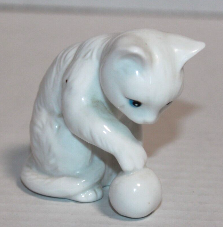 Vintage White Cate Playing With Ball Figurine