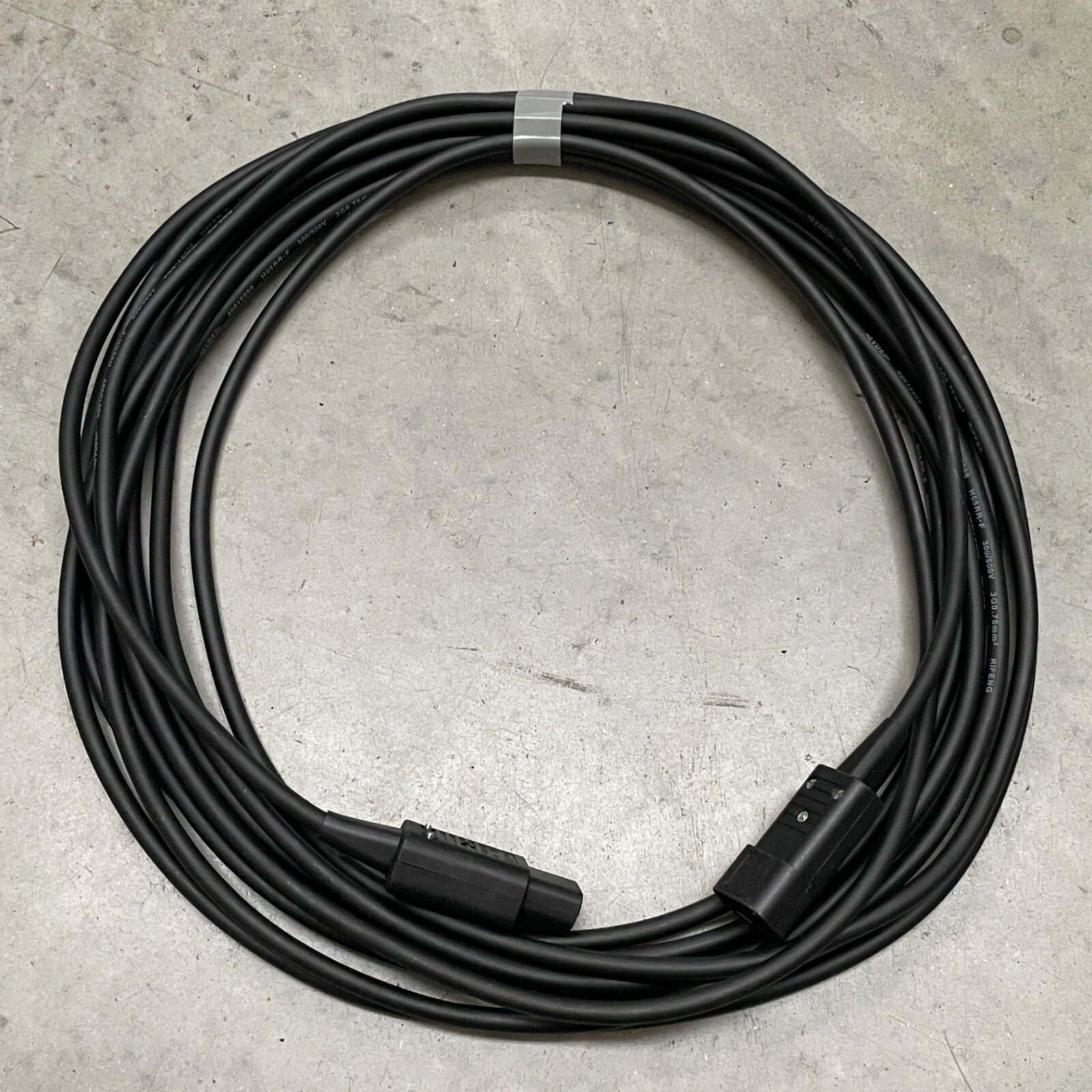 10M Pro IEC HO5 Flexible Male to Female 10A Mains Power C13-C14 Extension Leads
