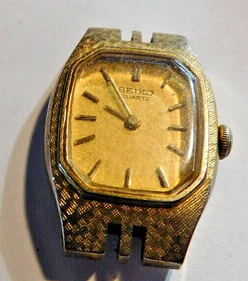 SEIKO 2320A CASE # 2320-6469 WORKING NEEDS SERVICING 8 JEWEL. USED