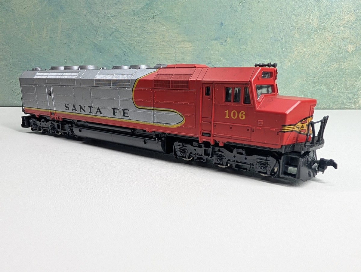 Lima HO Scale FP 45 Diesel Locomotive Santa Fe #106 Tested DC READ