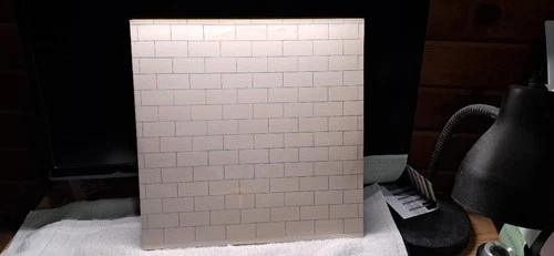 Pink Floyd - The Wall 2x Vinyl  Gatefold LP. 1982 Reissue PC2 36183. VG
