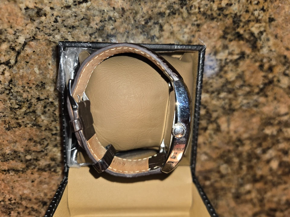 Guess Mens Power BROKER Watch - Image 3 of 4