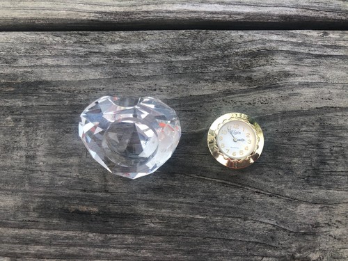 Mini orologio da collezione Elgin Crystal Heart nuovo in scatola danneggiata circa 1,75"Lx1,7"W - Foto 2 di 8