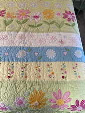 Pottery Barn Kids "Daisy Garden " Quilt patchwork Appliquied embroidered floral