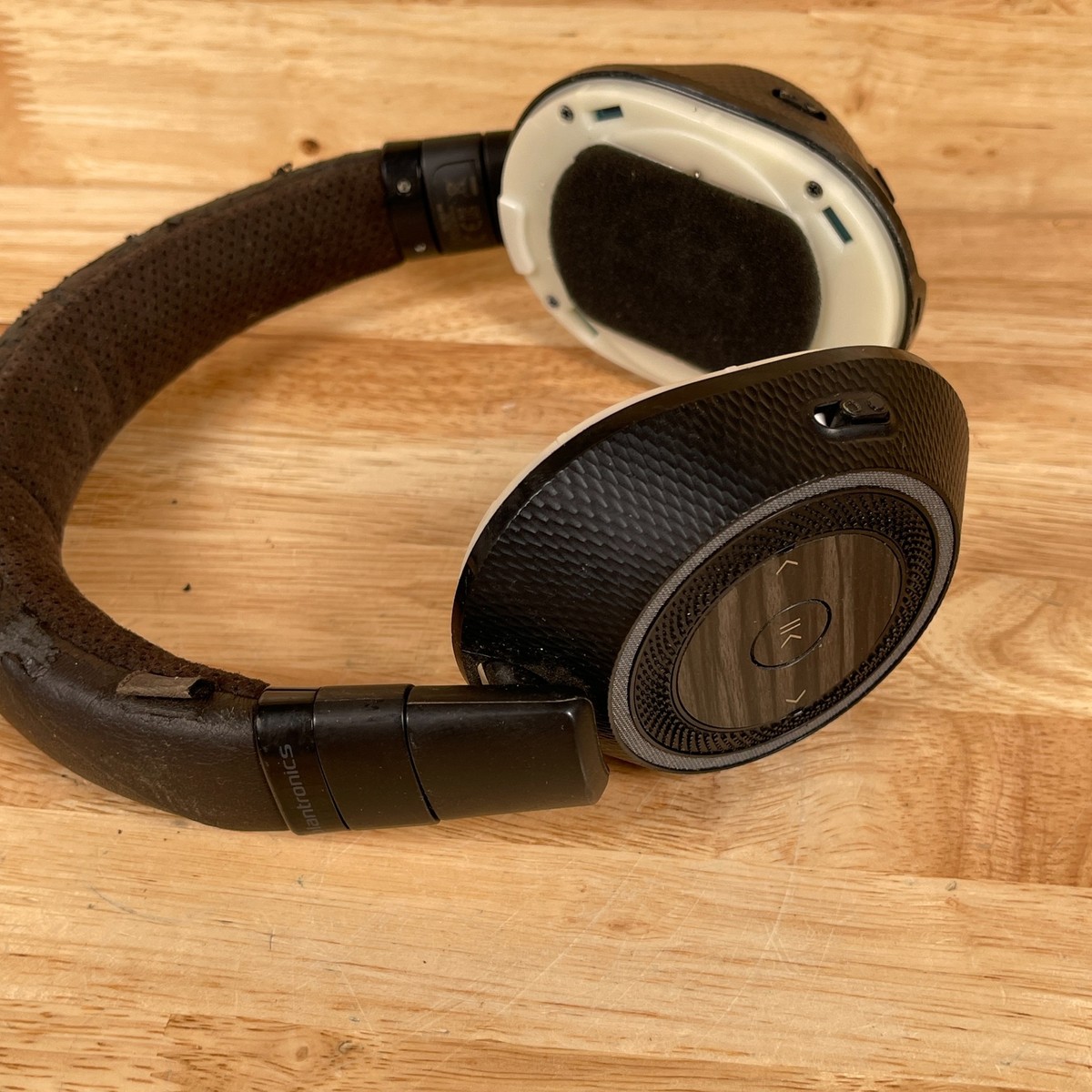 新品未使用 Plantronic Back beat pro2 Amazon.com: Plantronics Backbeat Pro 2 Wireless Over-the-Ear