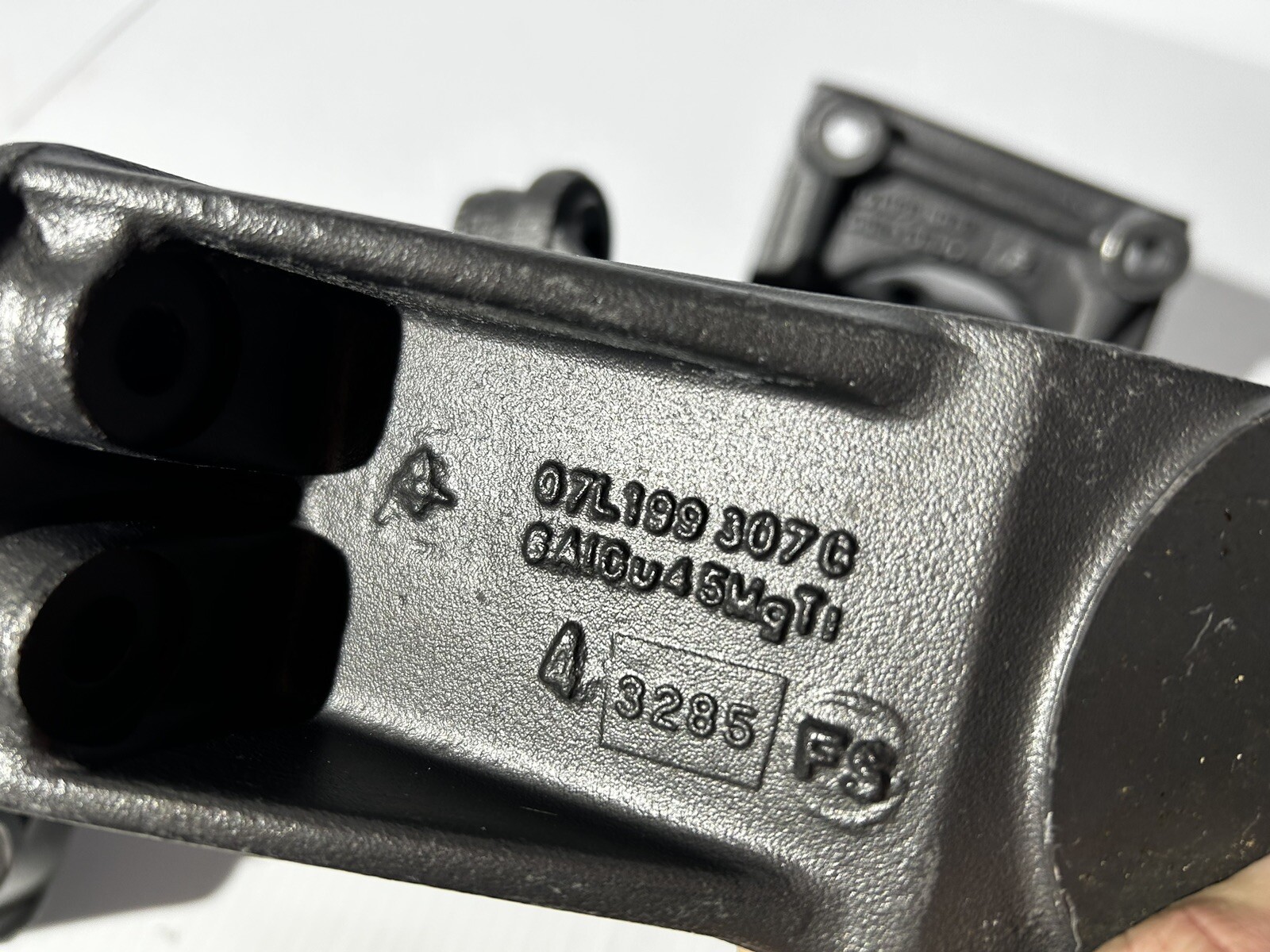 2004-2008 Lamborghini Gallardo 5.0L V10 Engine Mount Brackets