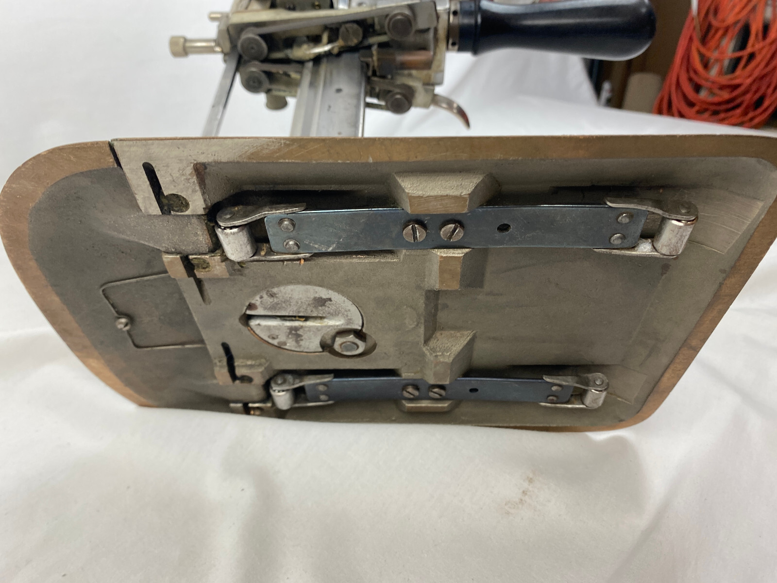 VTG Eastman Machine Class 551 Straight Knife Industrial Upholstery Cutter READ