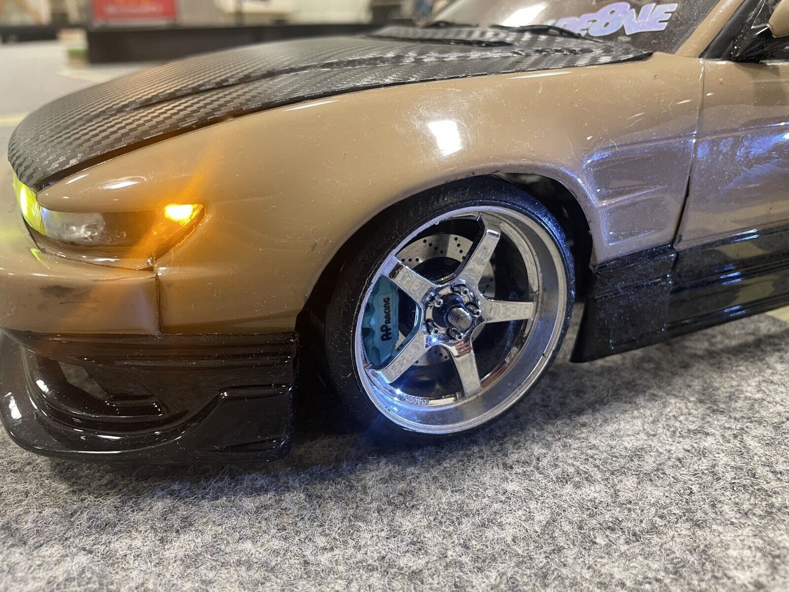 Picture 11 of 25