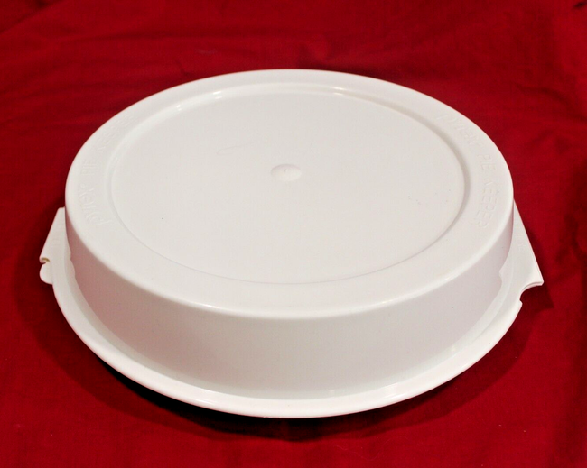Vintage Pyrex Pie Keeper Carrier Beige Off White Plastic Clam Shell 11in