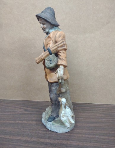 13” Tall Ceramic Statue Figurine Man With Duck UCGC Vintage - Picture 3 of 6