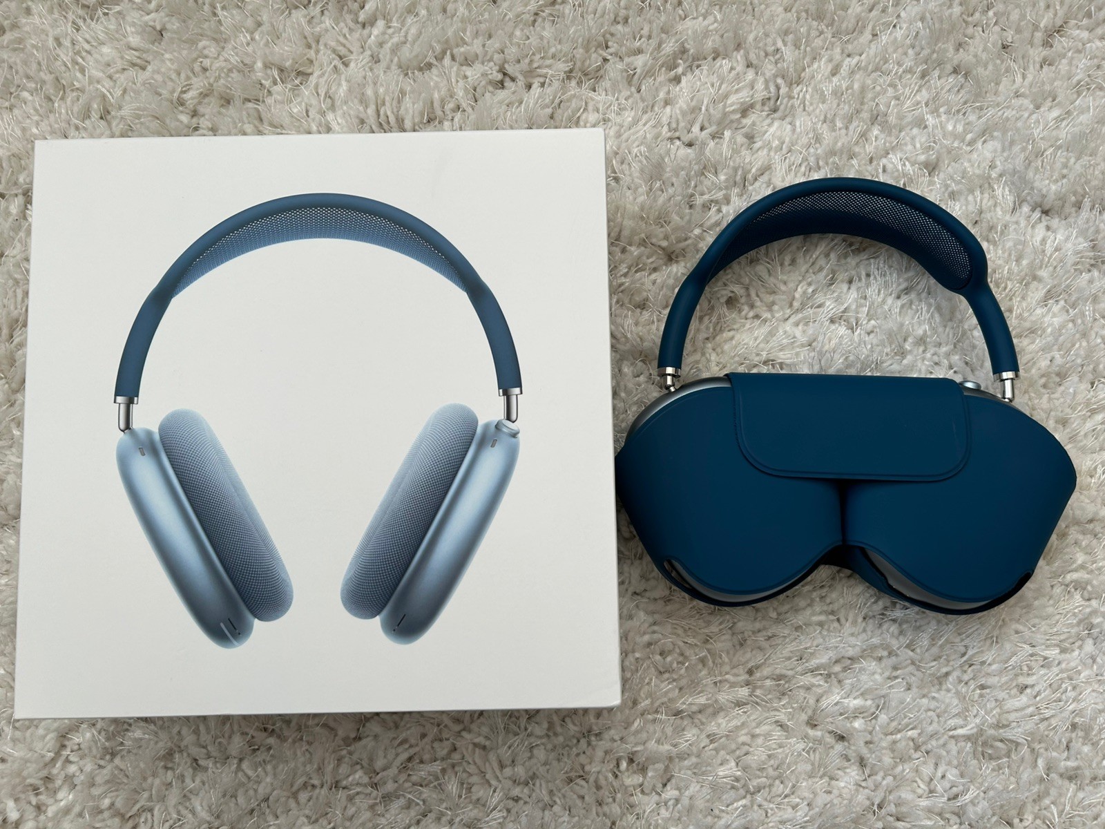 Apple AirPods Max Headphones Sky Blue with Box