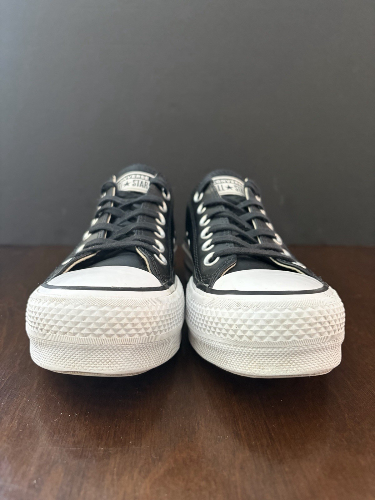 Converse Women's Black Leather Chuck Taylor All Star Lift Sneakers/Shoes Size 5 thumbnail 2