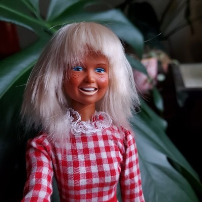 Vintage 1974 Kenner Dusty Doll Blonde Freckles Hong Kong For